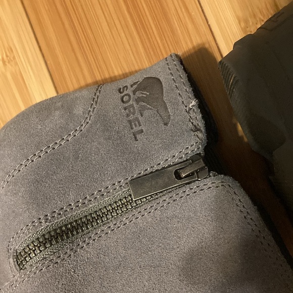 Sorel Evie II Zip Suede Waterproof Ankle Gray Color Women’s Size 9 - Picture 3 of 7